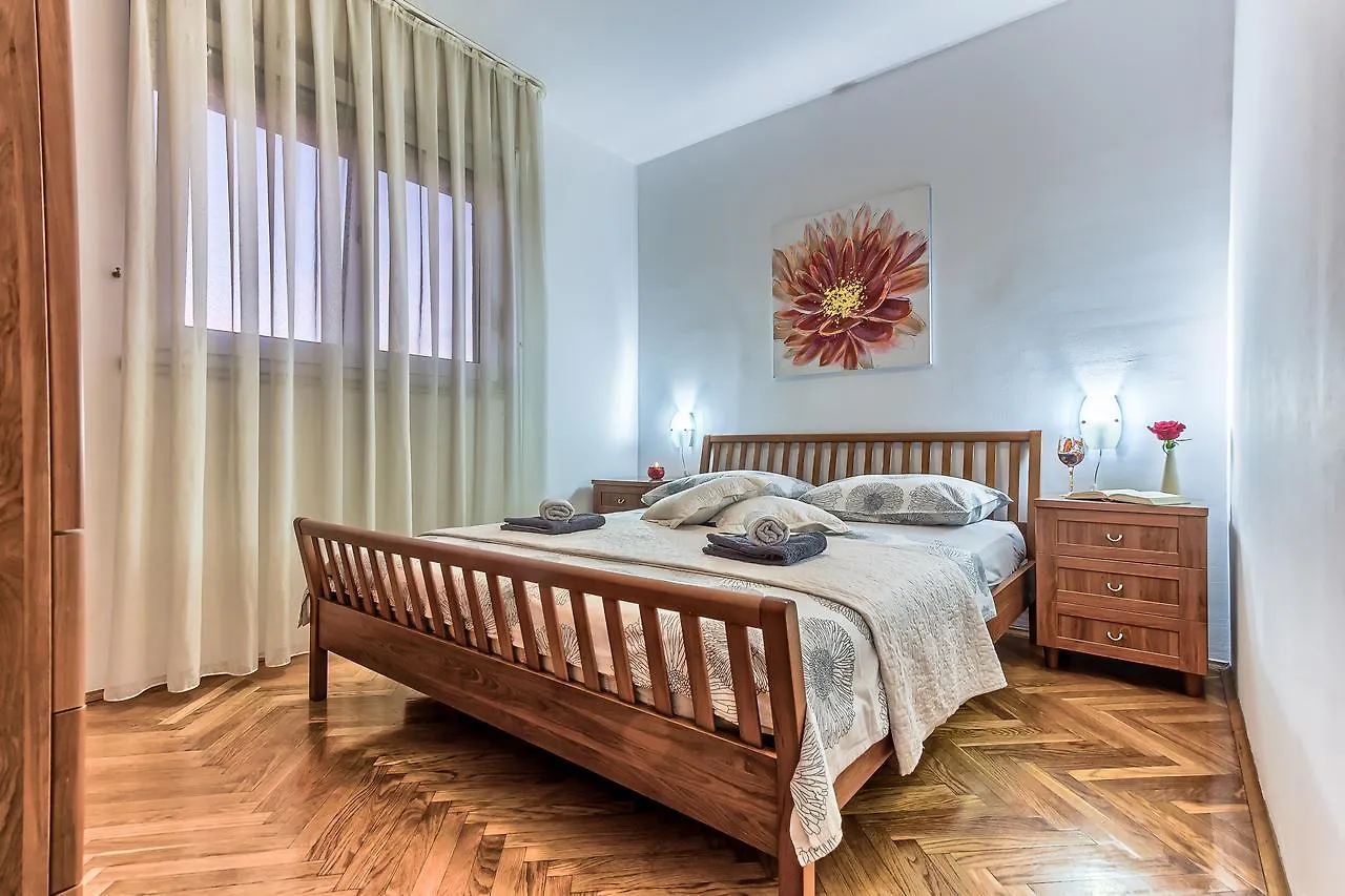 Sunny Apartment Vesna Split